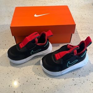 Nike Flex Plus Sneaker Toddler 4c